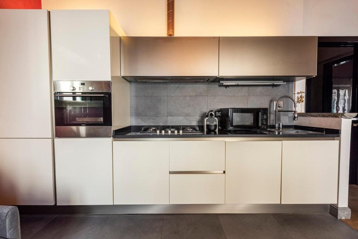 Cosy In Glamorous Santo Spirito Apartment Florenz